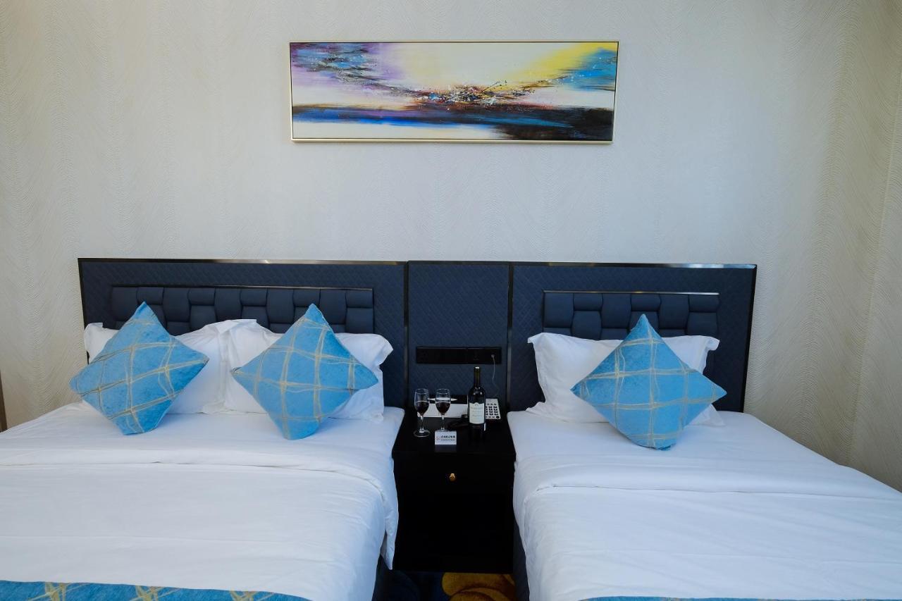 Diamond Hotel Thu Dau Mot Esterno foto
